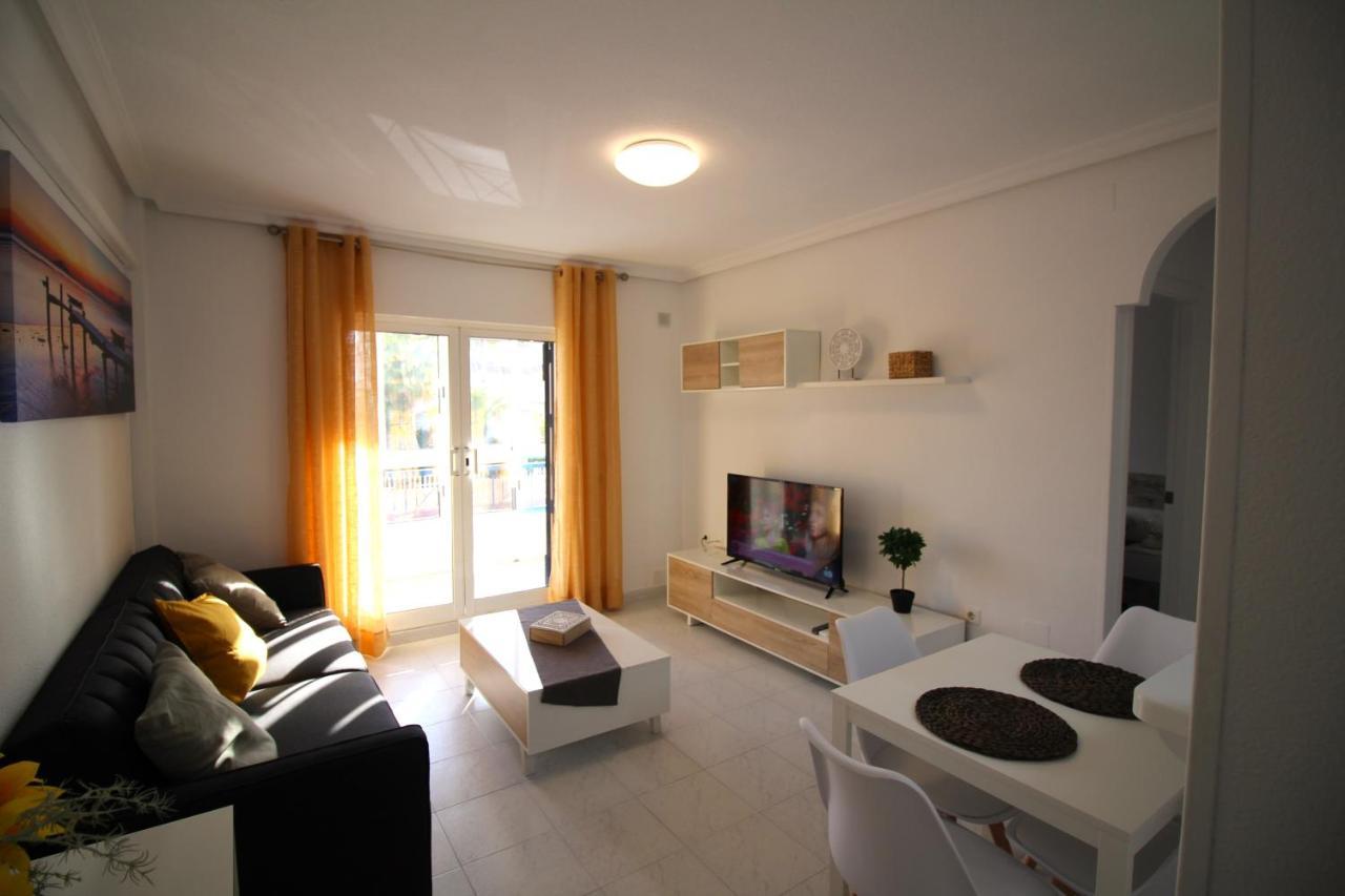 Apartamento Con Piscina En Urbanizacion Parquemar, La Mata, Torrevieja Aq-153 Exterior photo