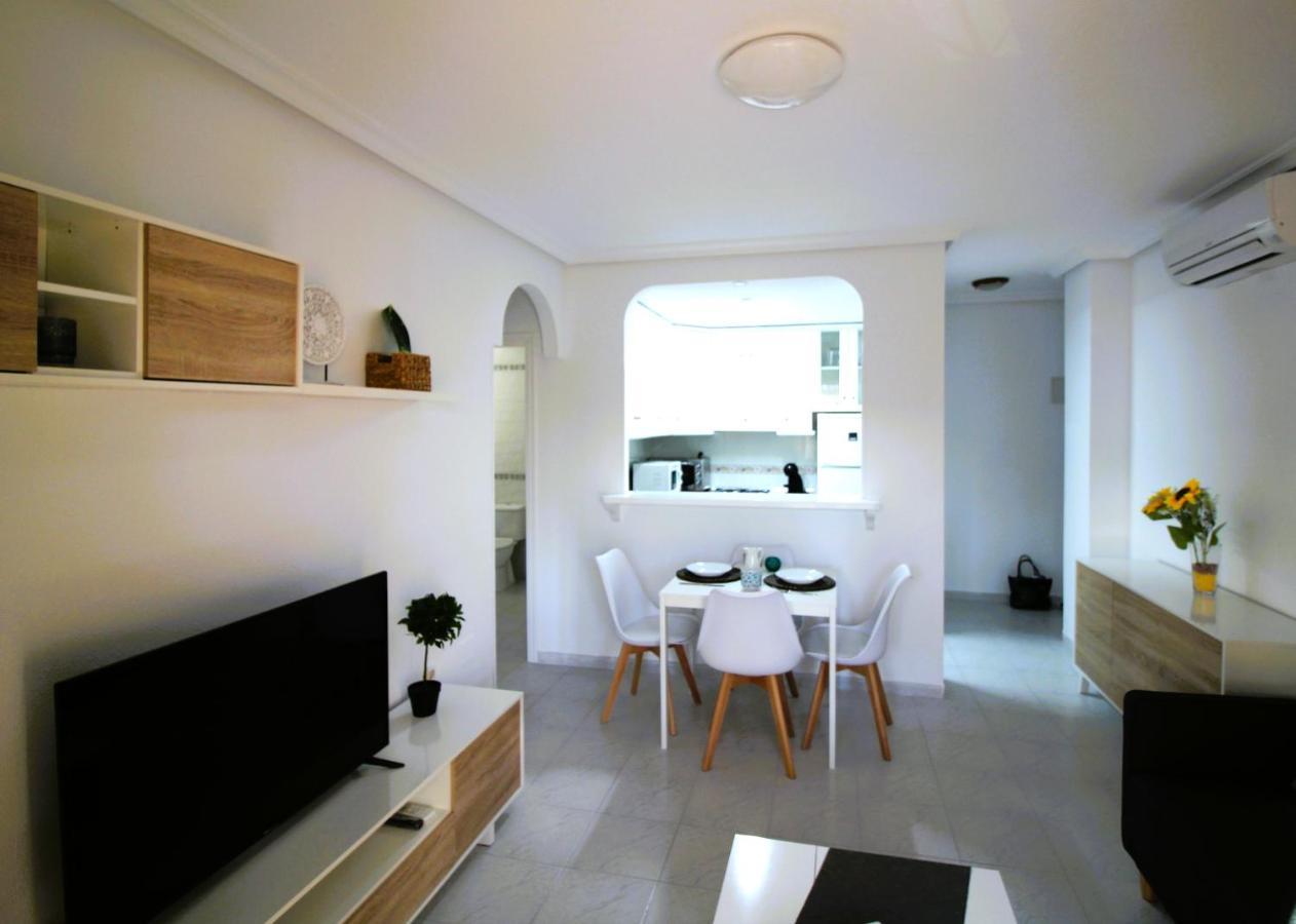 Apartamento Con Piscina En Urbanizacion Parquemar, La Mata, Torrevieja Aq-153 Exterior photo